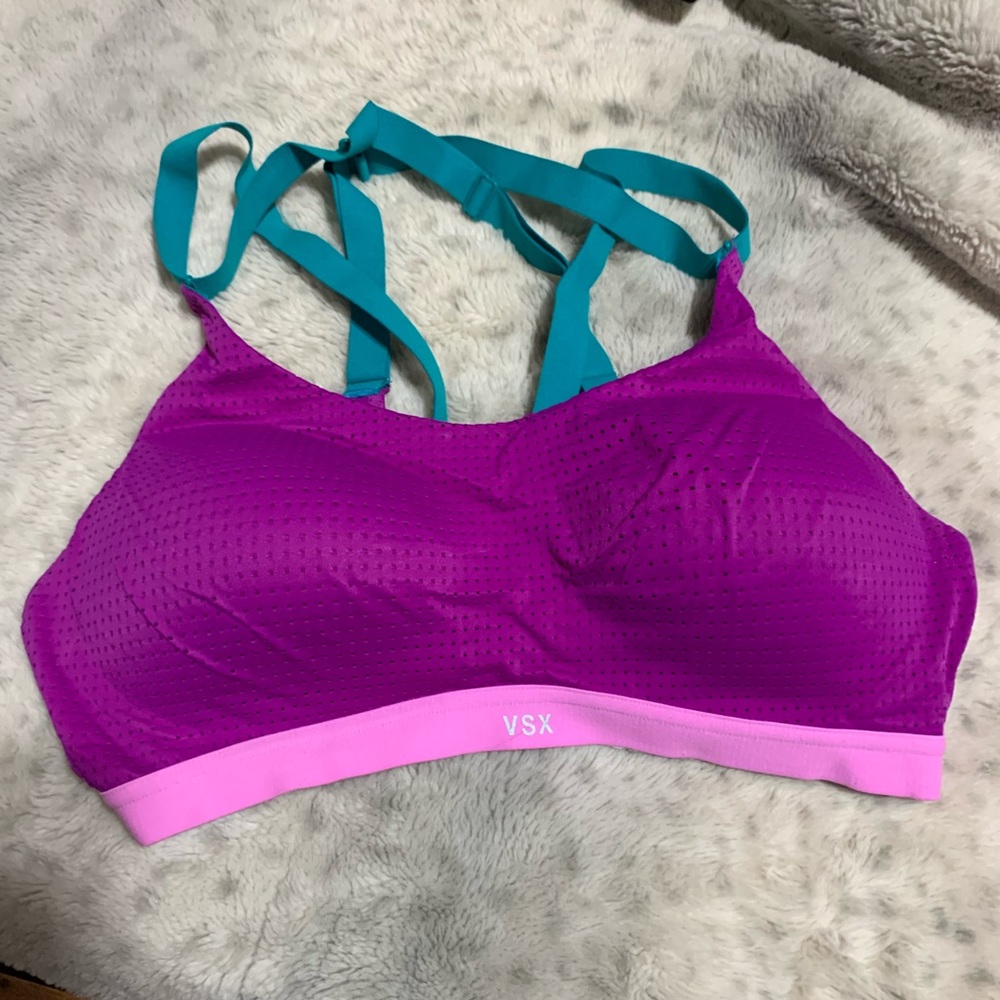 Sports bra